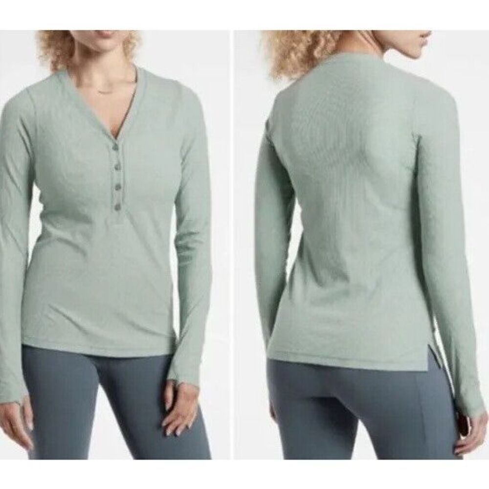 Athleta Uptempo Ribbed Henley Top‎ Long Sleeve Sage Green V-Neck Large